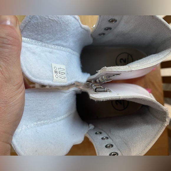 Jackson Ultima Finesse Girls Figure Ice Skates - Picture 5 of 8